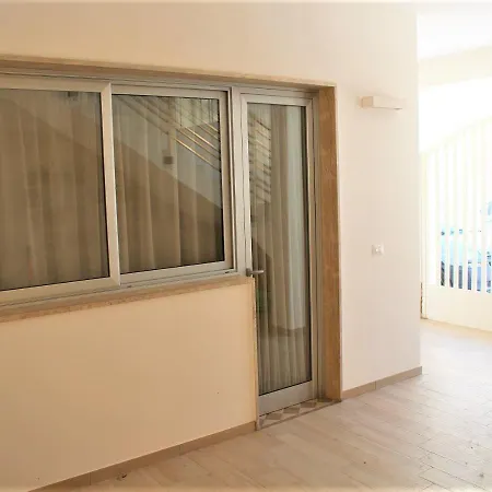 Apartamento Bilo Eddy Torre Lapillo